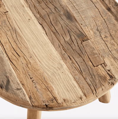 Petite table en bois recyclé