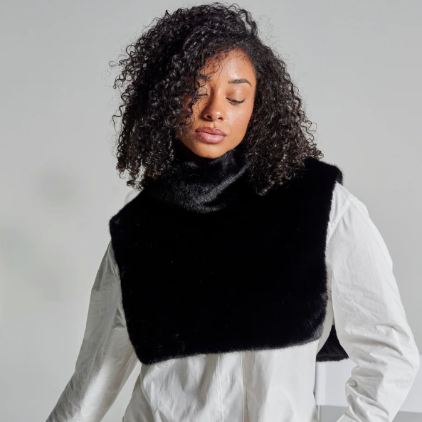 Plastron fausse fourrure noir
