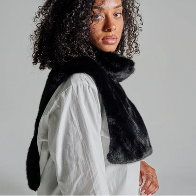 Plastron fausse fourrure noir