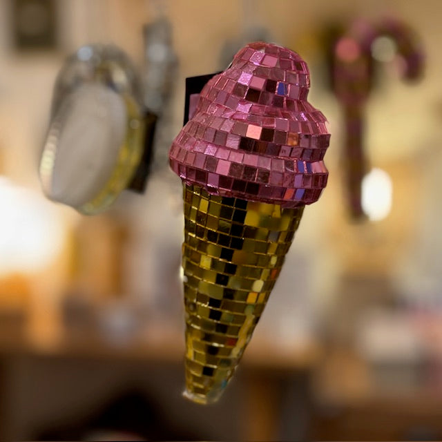 Décoration disco à accrocher en cornet de glace