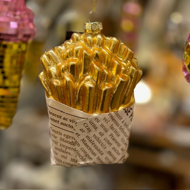 Décoration à accrocher en cornet de frites