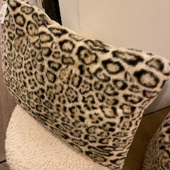 Coussin léopard
