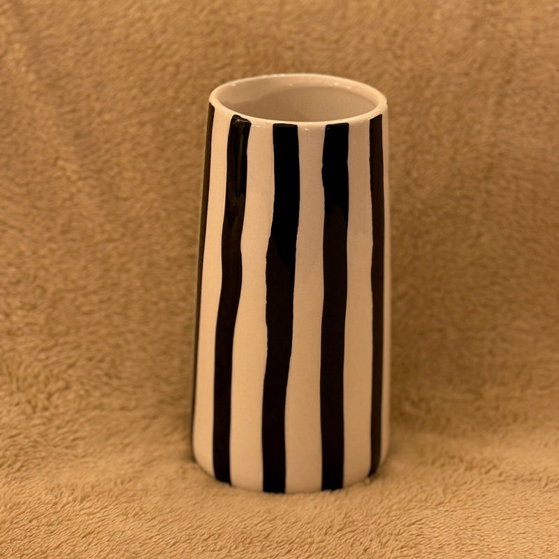 Vase rayé droit