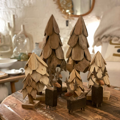 Décorations de Noël en bois recyclé