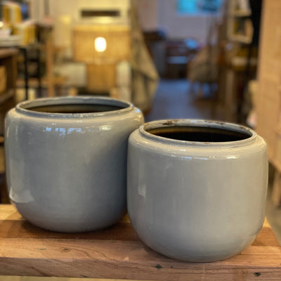 Pot gris en céramique